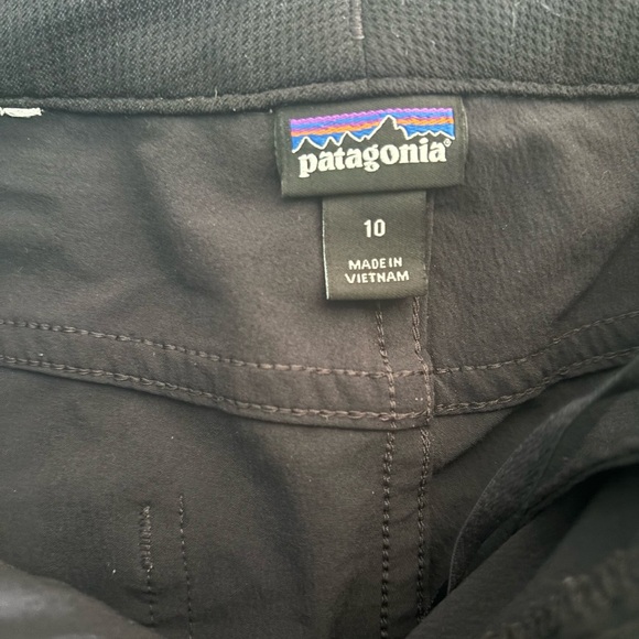 Patagonia Size 10 pants - Picture 2 of 3